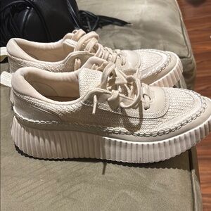 Dolce Vita Cream Textured Platform Sneakers